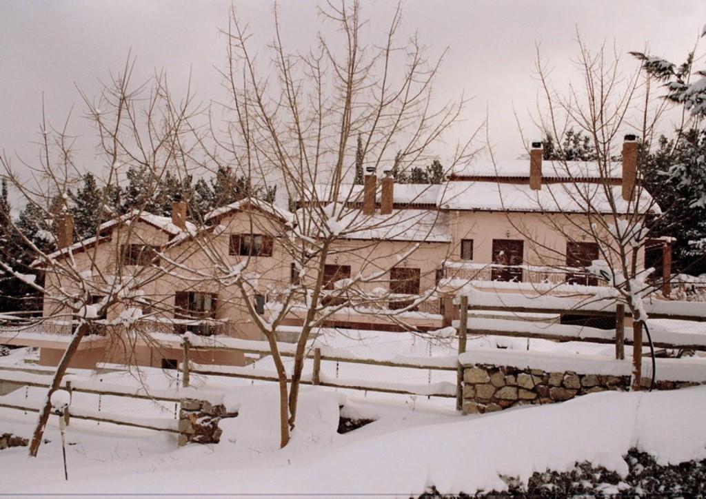 Nefeli Guesthouses Kalawrita Zewnętrze zdjęcie